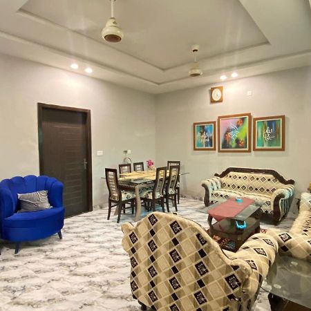 Comfy Cottage Faisalabad Esterno foto